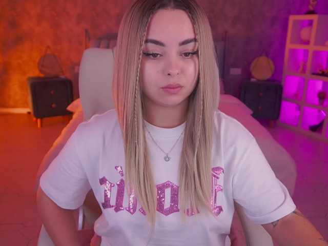 SusieWood live cam on BongaCams