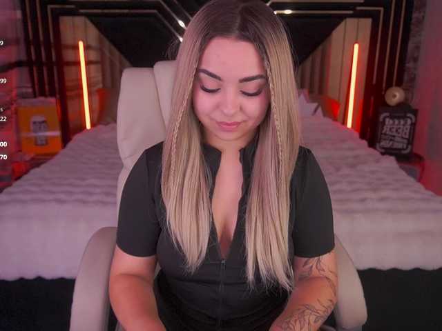 SusieWood live cam on BongaCams