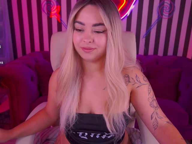 SusieWood live cam on BongaCams