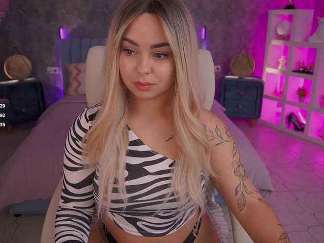 SusieWood live webcam show