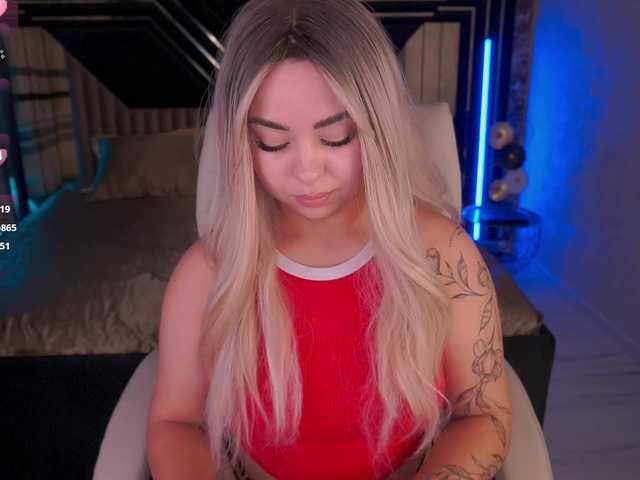 SusieWood live cam