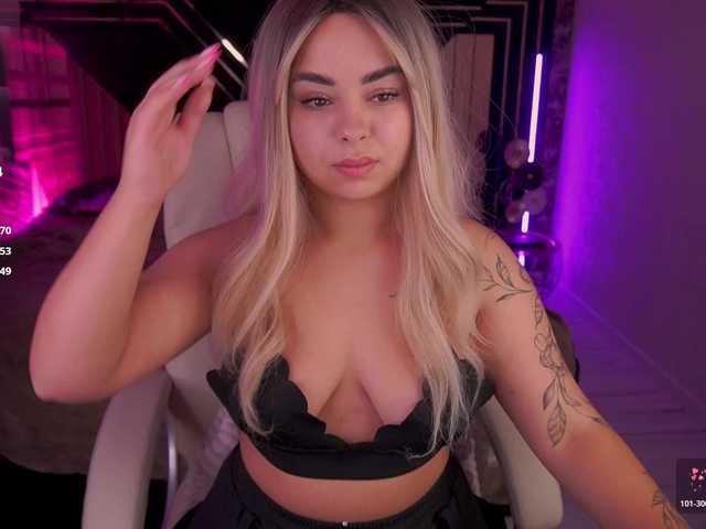 SusieWood live webcam show
