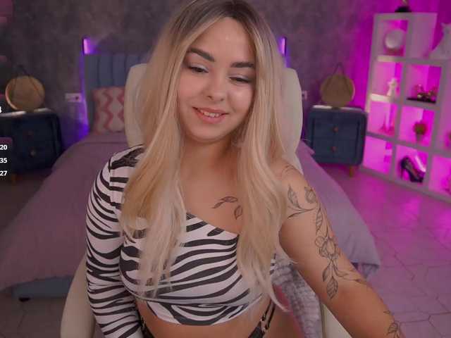SusieWood live webcam show