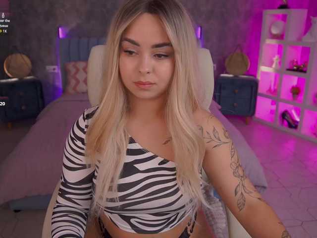 SusieWood live webcam show