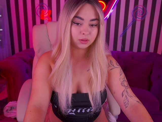 SusieWood live webcam show