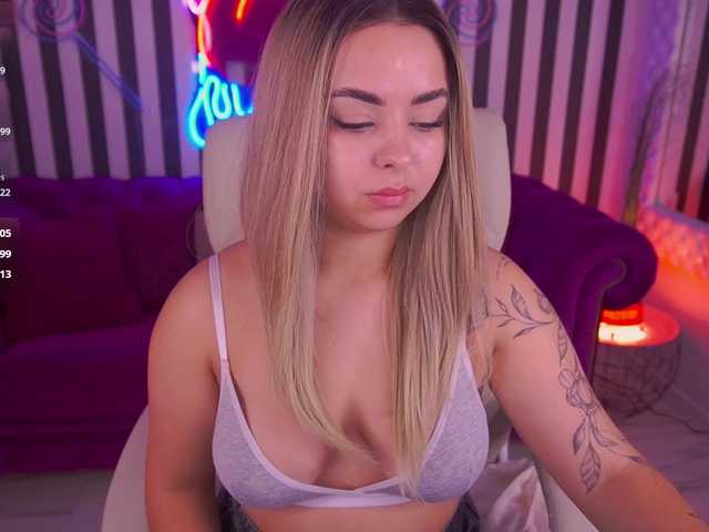 SusieWood live cam on BongaCams