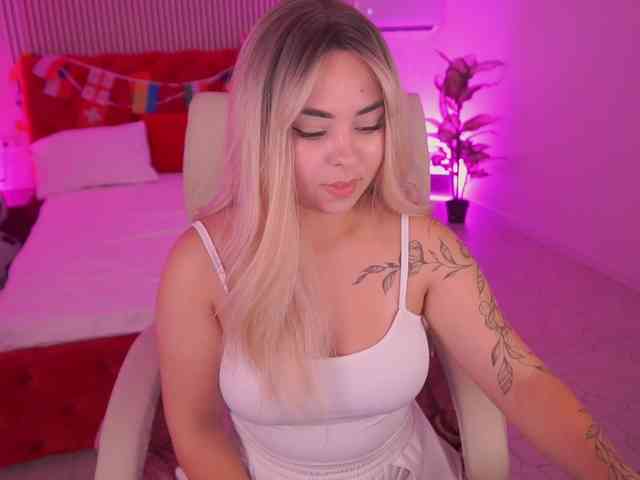 SusieWood webcam