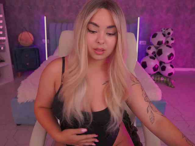 SusieWood webcam