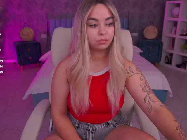 SusieWood webcam