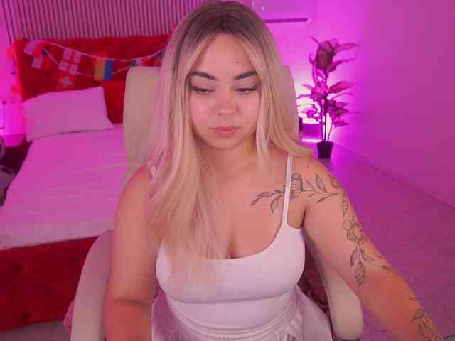 SusieWood webcam