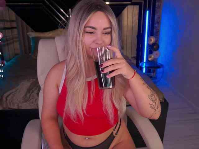 SusieWood webcam