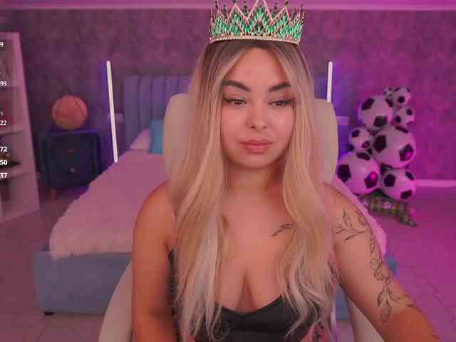 SusieWood webcam