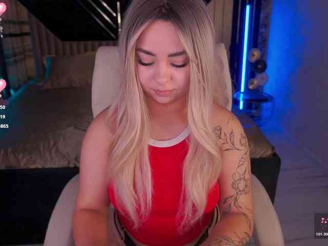 SusieWood webcam