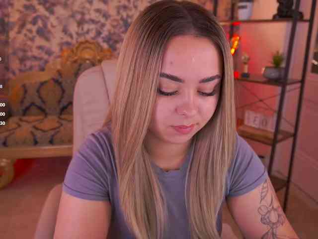 SusieWood webcam