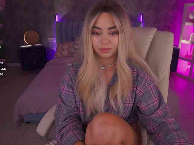 SusieWood webcam