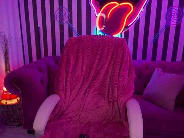 SusieWood webcam