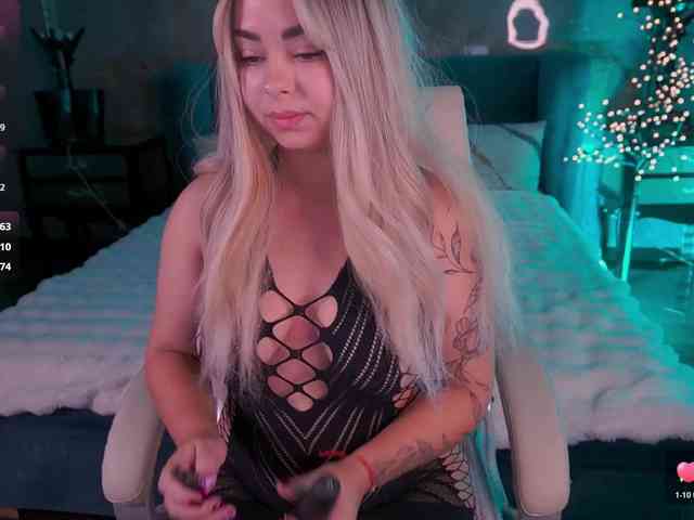 SusieWood webcam