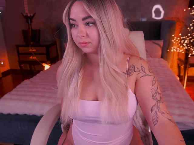 SusieWood webcam