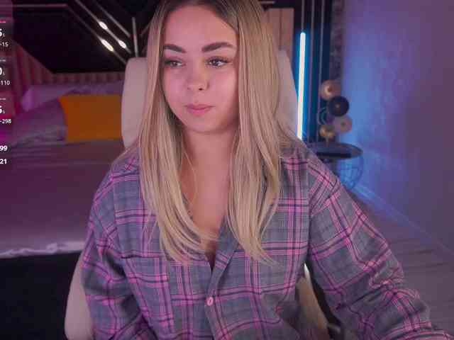 SusieWood webcam