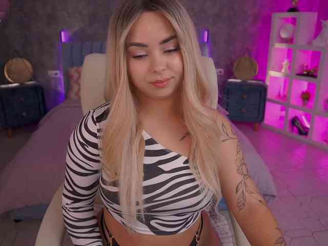 SusieWood webcam