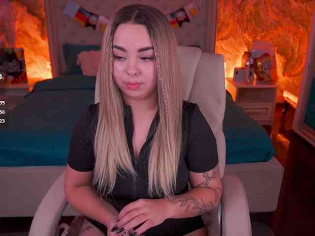 SusieWood webcam