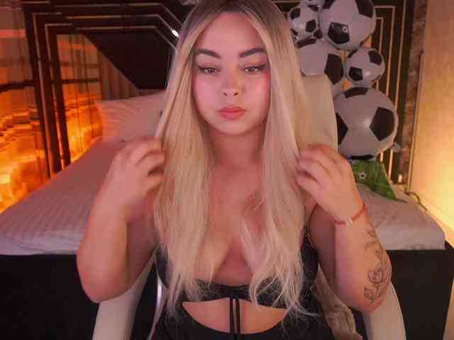 SusieWood webcam
