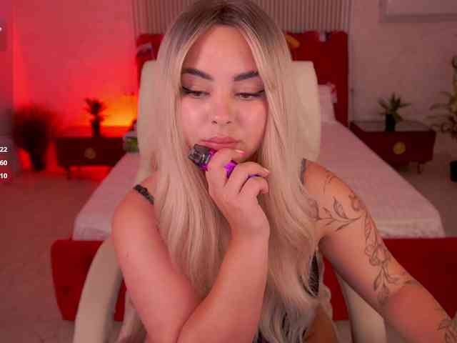 SusieWood webcam