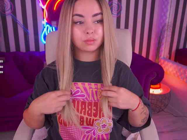 SusieWood webcam