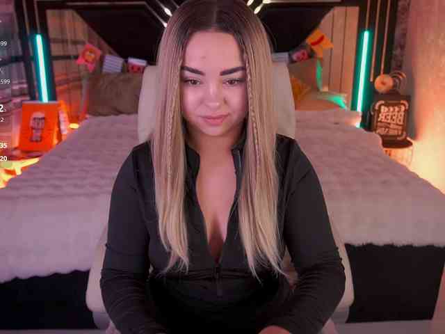 SusieWood webcam
