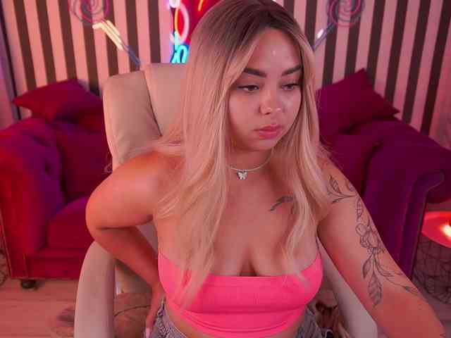 SusieWood webcam