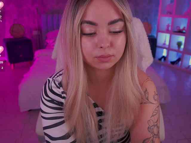 SusieWood webcam
