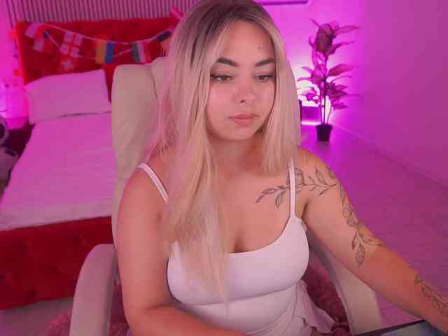 SusieWood webcam