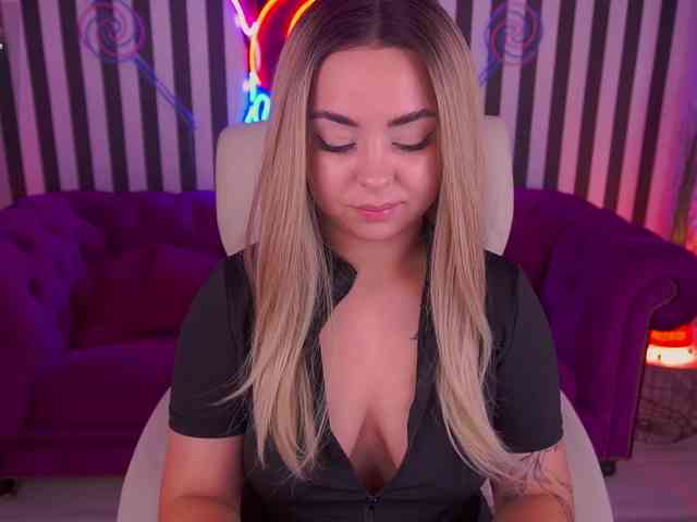 SusieWood webcam