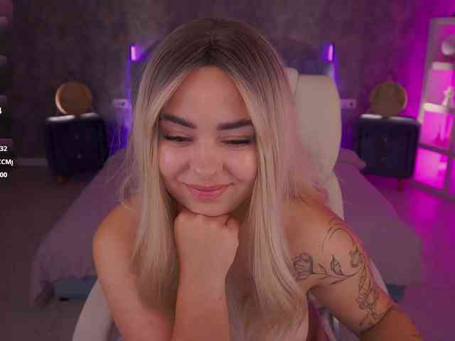 SusieWood webcam