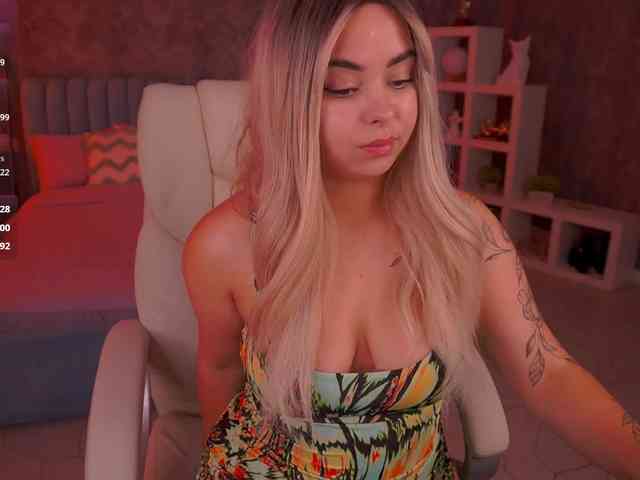 SusieWood webcam