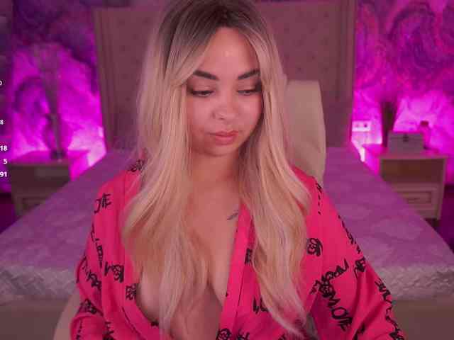 SusieWood webcam