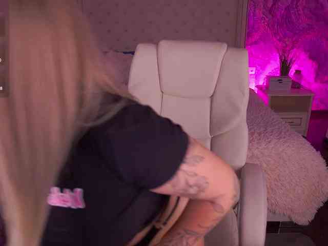 SusieWood webcam
