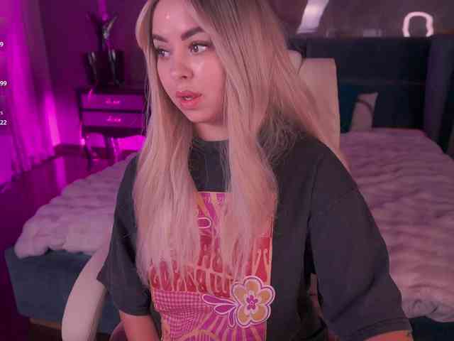 SusieWood webcam
