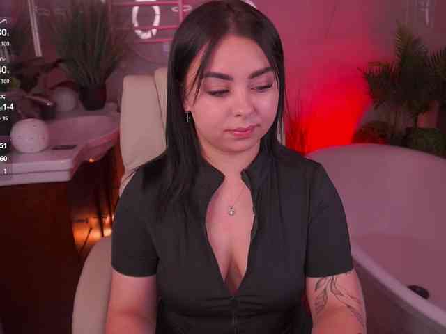 SusieWood Live Webcam on BongaCams