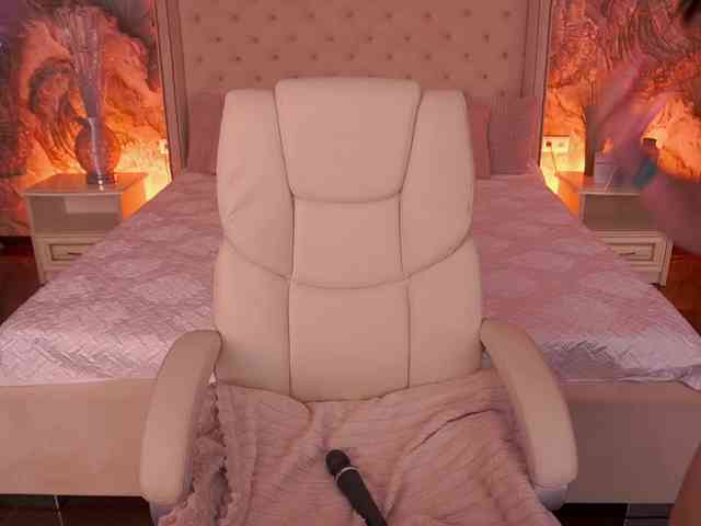 SusieWood webcam