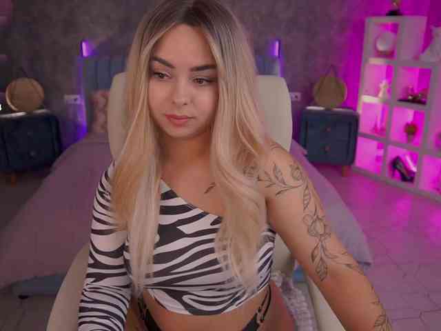 SusieWood webcam