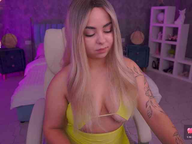 SusieWood webcam