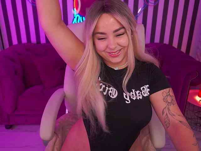 SusieWood webcam