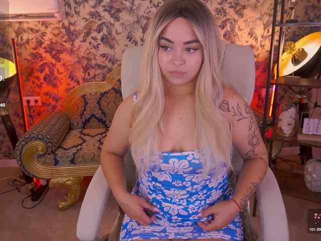 SusieWood webcam