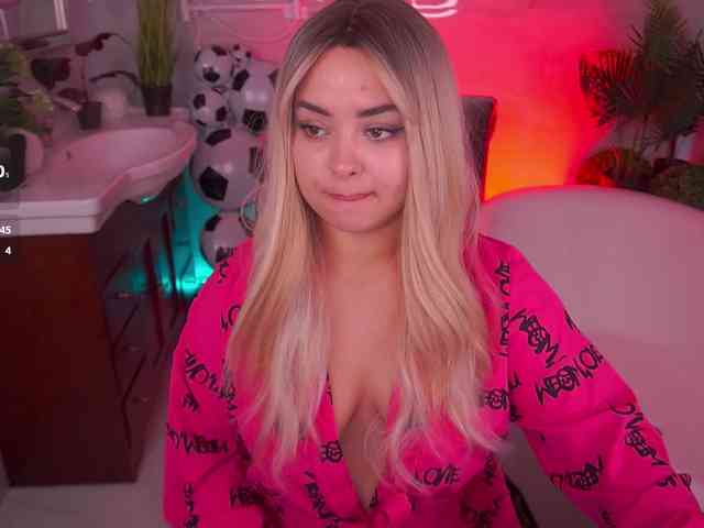 SusieWood webcam
