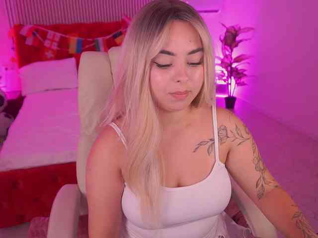 SusieWood webcam