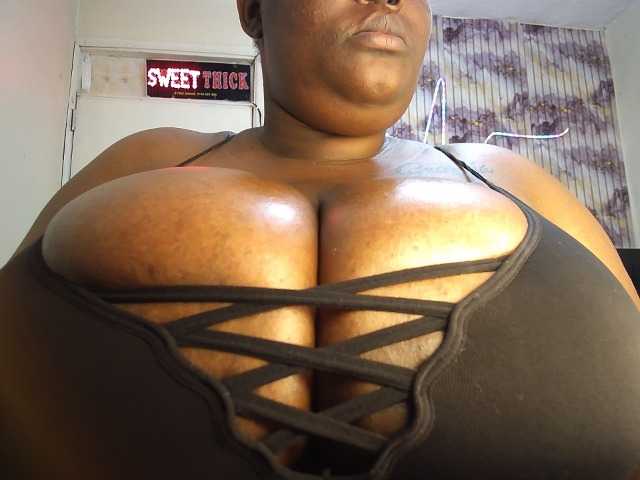 bigboobie22