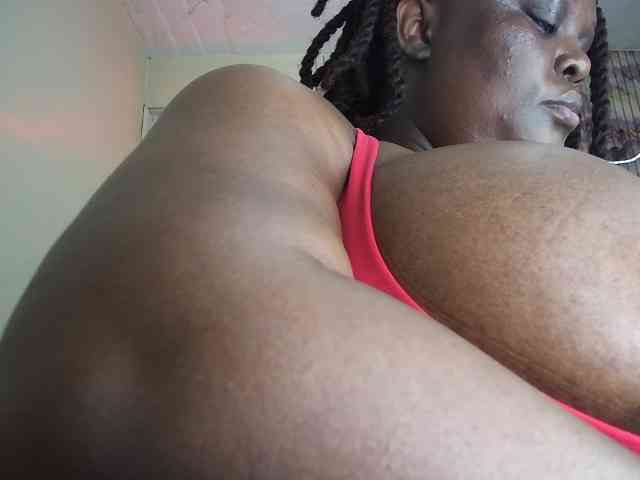 bigboobie22 webcam