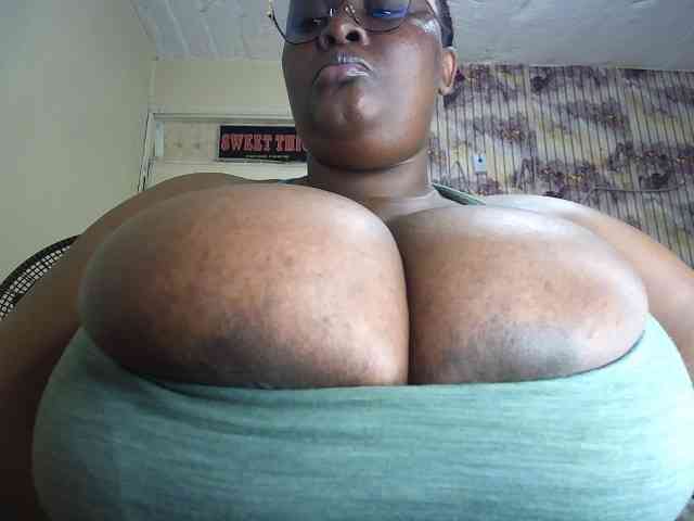 Model: bigboobie22
