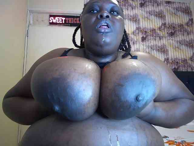 bigboobie22 webcam